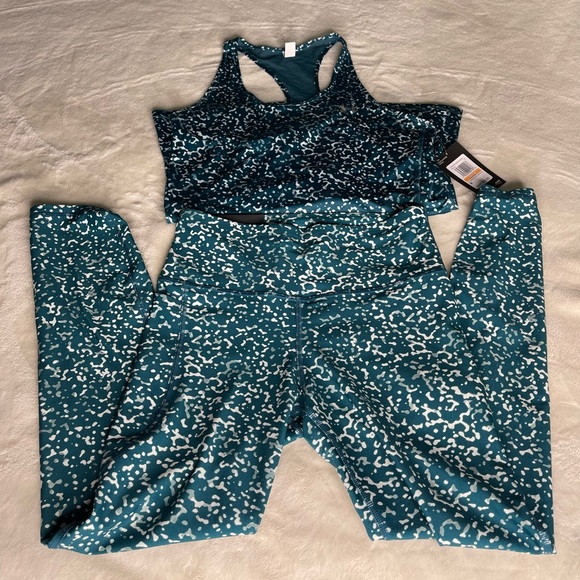 Under armor set - Picture 5 of 8